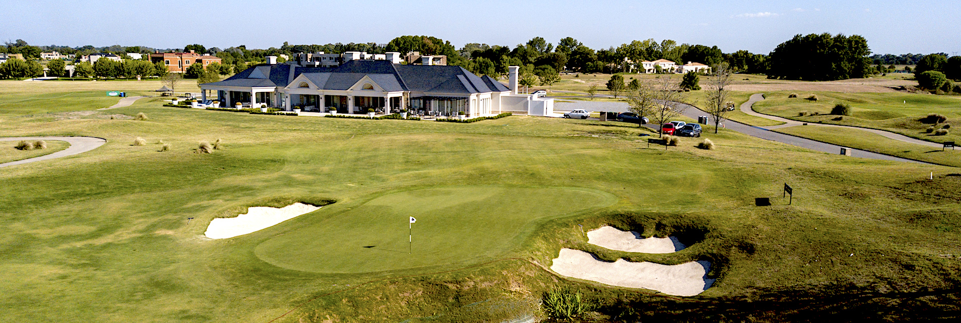Club House de Pilará Golf Club, cancha de golf en Buenos Aires diseñada por Jack Nicklaus